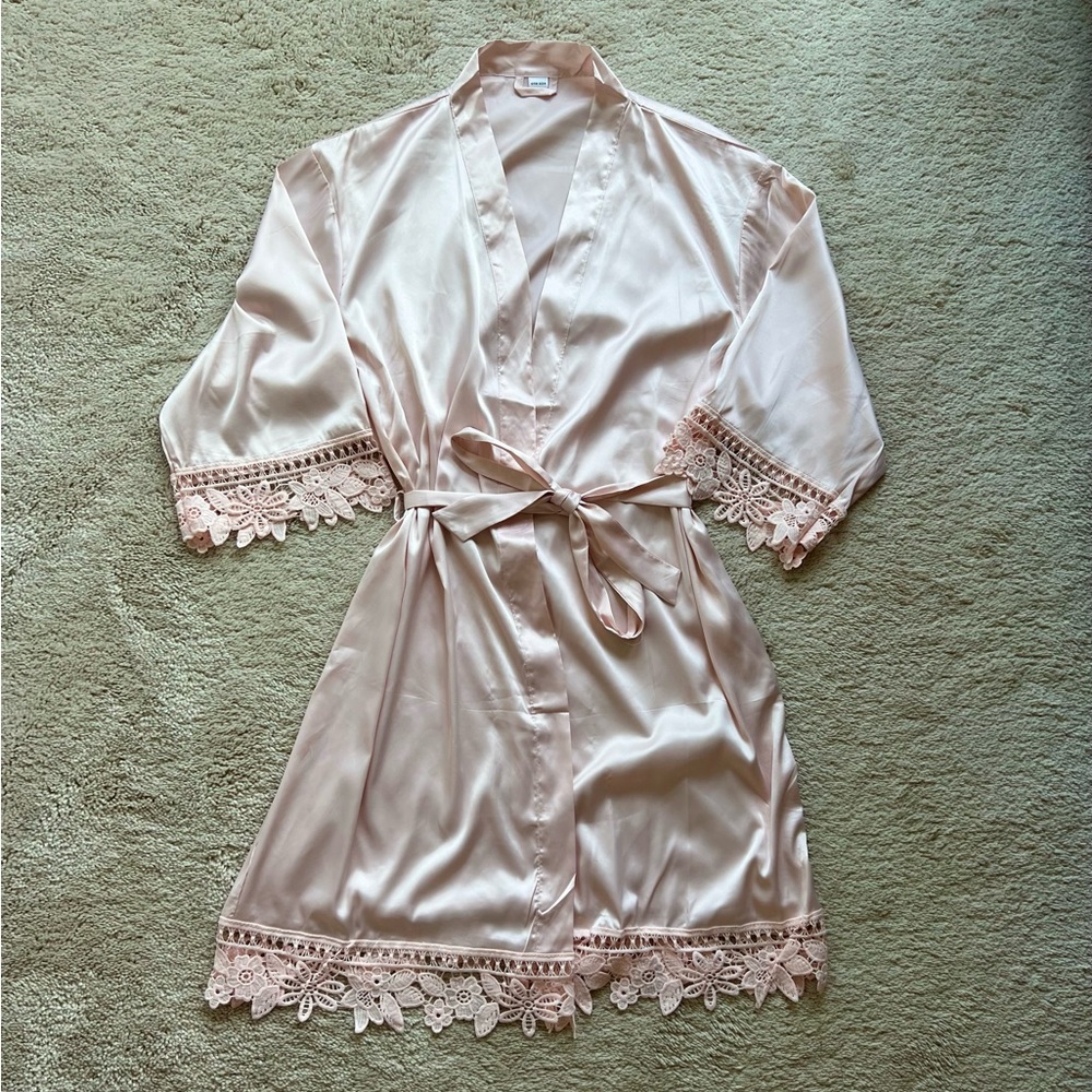 Floral detail trim robe